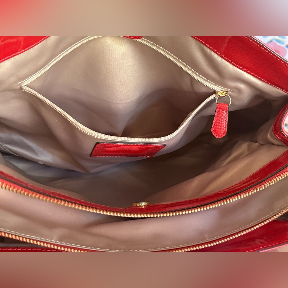 Coach Gallery Large Tote 29141 Red Patent Leather Shoulder Bag - Picture 6 of 13